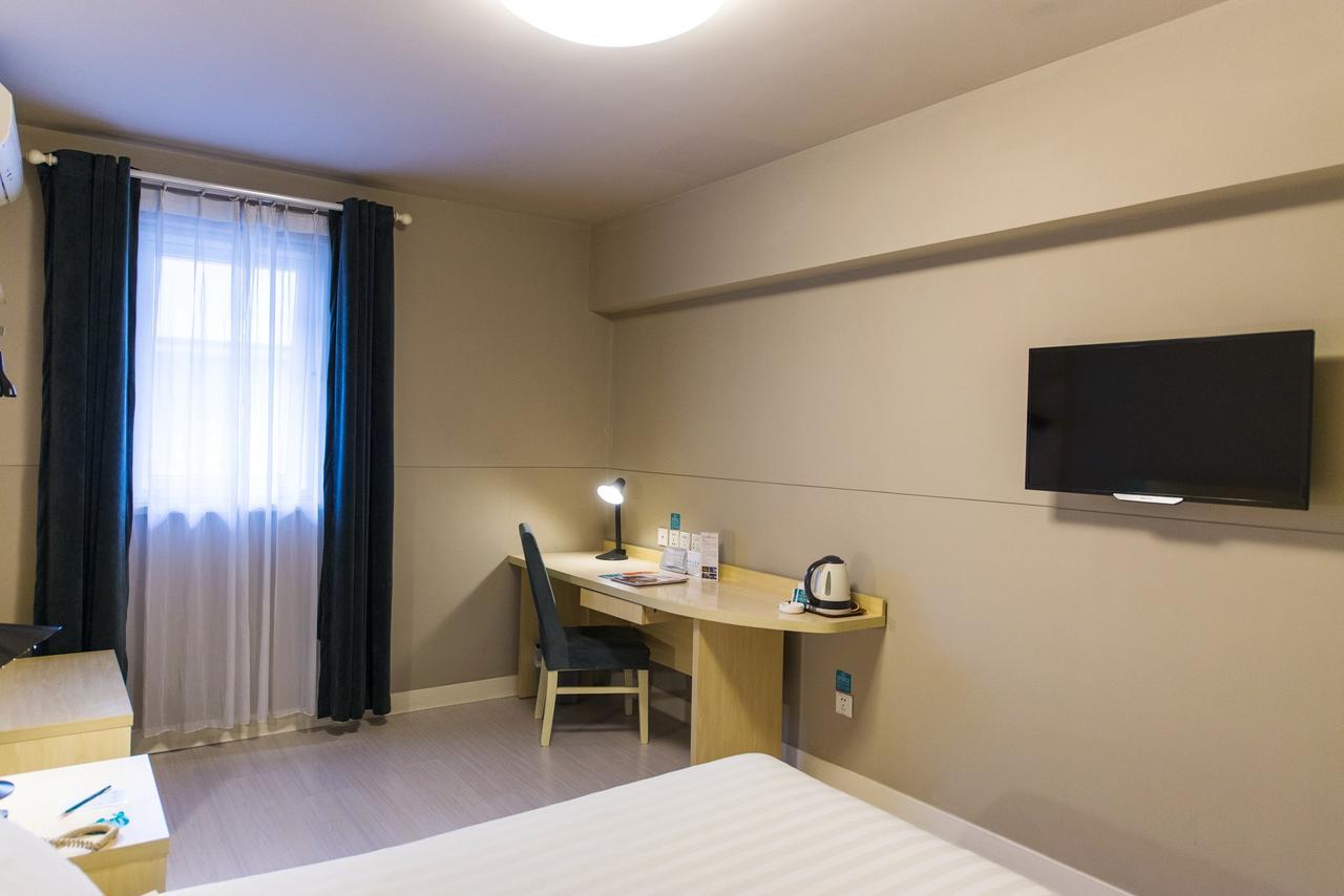 Jingjiang Inn Shanghai Baoyang Pier 외부 사진