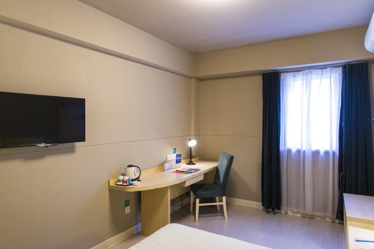 Jingjiang Inn Shanghai Baoyang Pier 외부 사진