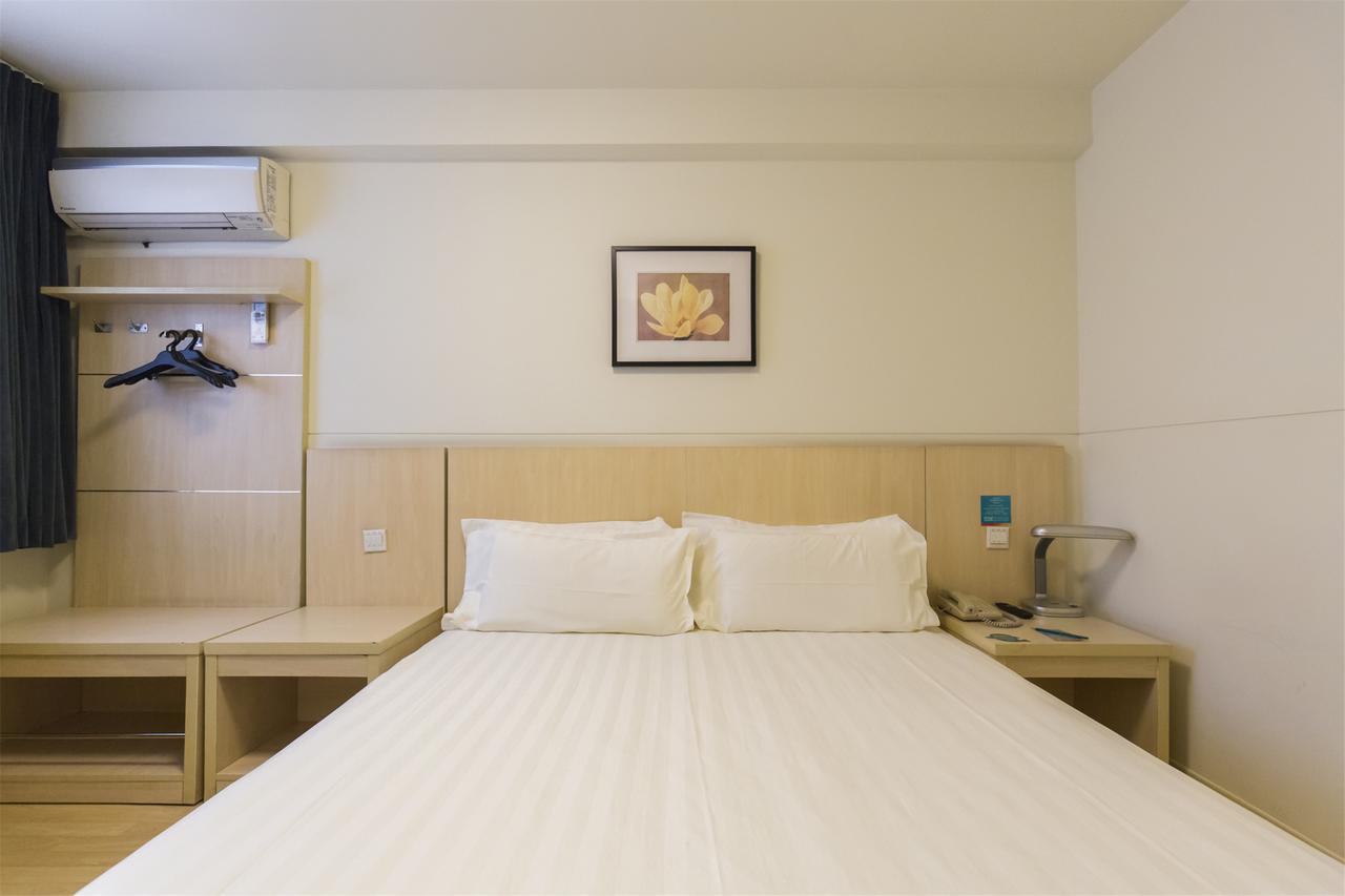 Jingjiang Inn Shanghai Baoyang Pier 외부 사진