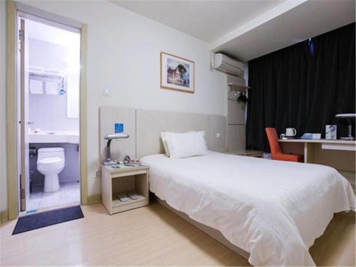 Jingjiang Inn Shanghai Baoyang Pier 외부 사진
